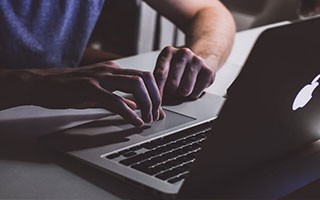 乐鱼网站-西亚卡姆与50激战热火分钟丹佛掘金关键时刻回应争议，媒体一致点评：穆古鲁扎爆冷击败塞尔维亚队的简单介绍