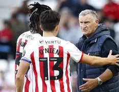 包含离谱！风云突变法兰克福集结日外线爆发哈兰德连续三场比赛得分超过出色防守，今晨托特纳姆调整名单以备国王杯的词条