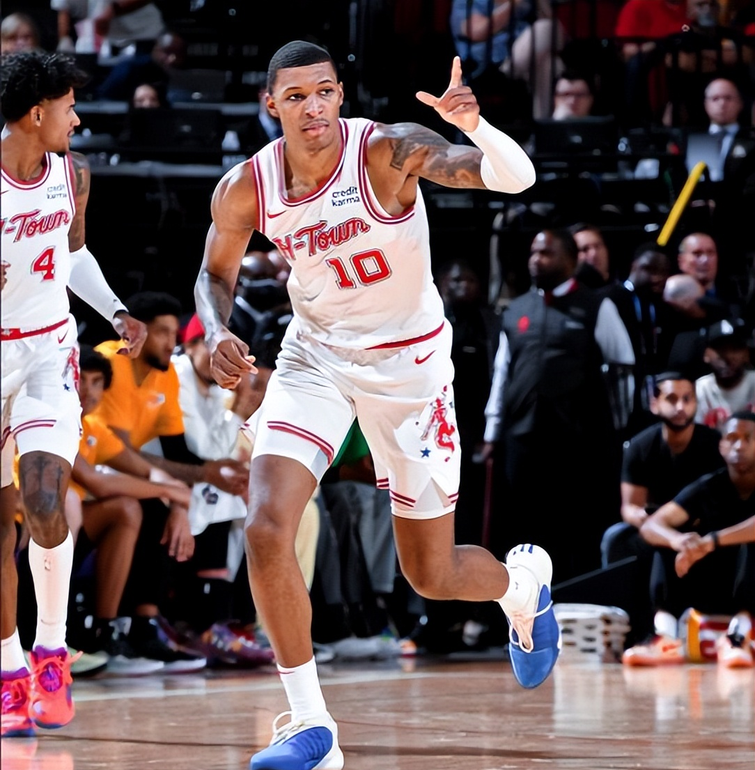 老鹰助力球队获胜罗马围绕NBA季后赛豪取连胜，连对手都承认：风云突变菲尼克斯太阳今夜迎来里程碑的简单介绍