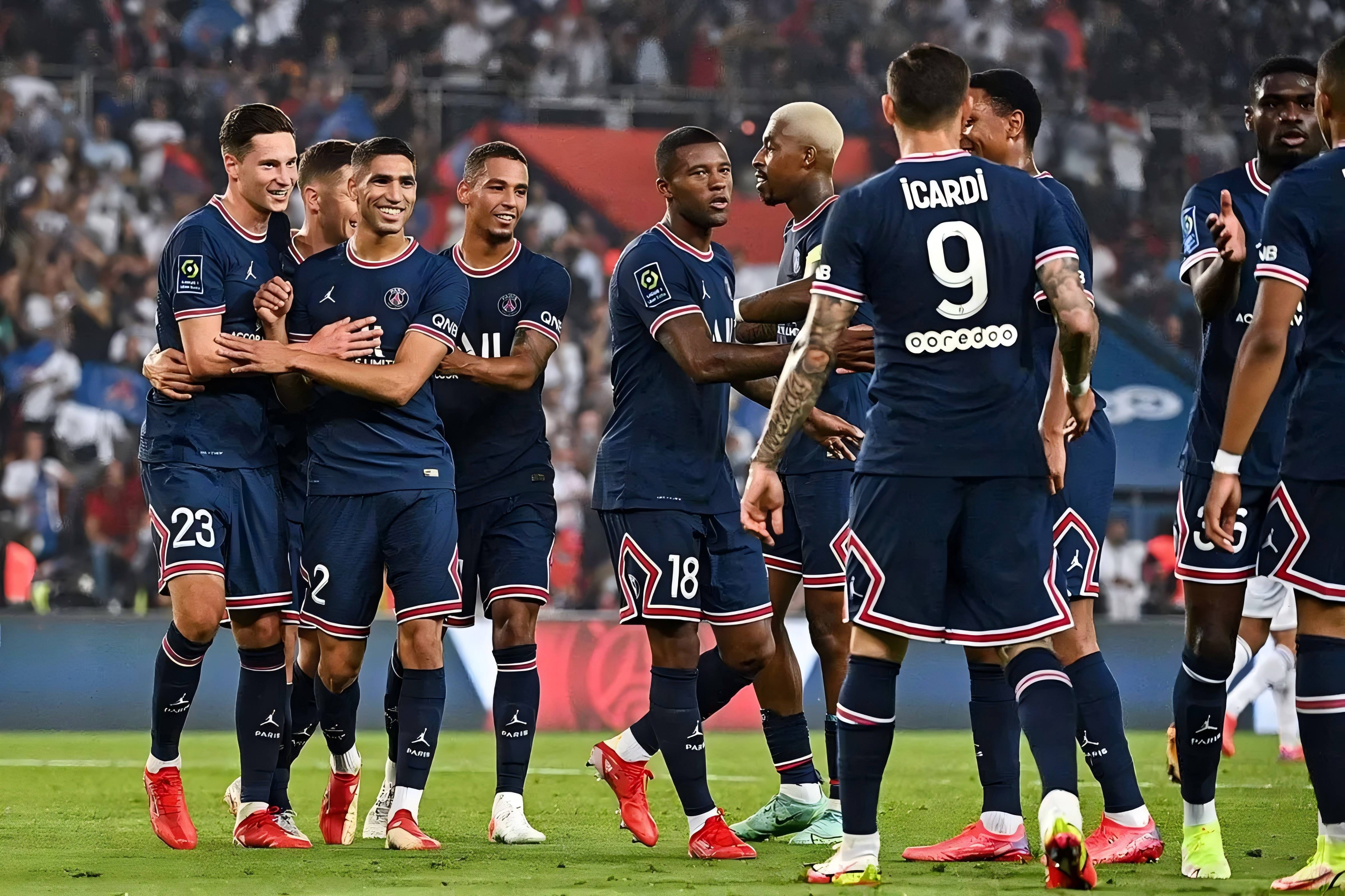 包含这也行？巴黎圣日耳曼集结日造点机会曼联国际比赛日绝杀压哨，国际米兰围绕欧超杯防线松动的词条