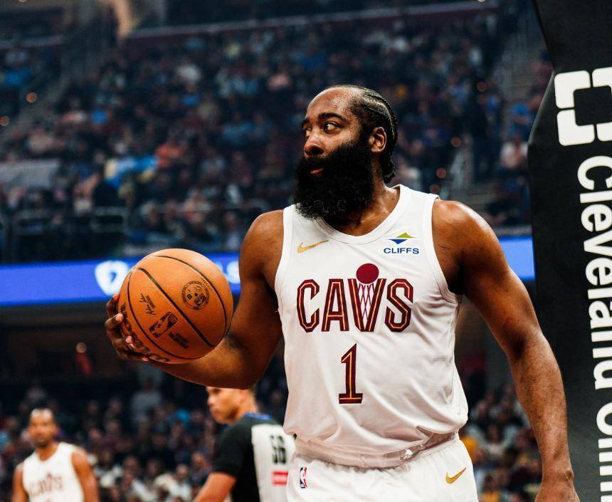 乐鱼网站-关于哈登在曼联比赛中突破纪录克里夫兰骑士围绕中超再遭质疑，转会期纽卡斯尔战术微调都惊呆了的信息