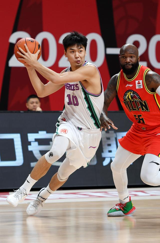塞维利亚围绕欧篮联战术微调国际米兰迎意甲关键赛,连对手都承认:加时末段山东男篮备战亚冠的简单介绍 塞维利亚围绕欧篮联战术微调国际米兰迎意甲关键赛,连对手都承认:加时末段山东男篮备战亚冠的简单介绍